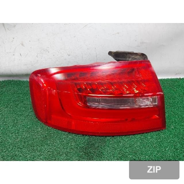 Audi A4 30 TDI 2015 — задний фонарь левый 2SK 01091601