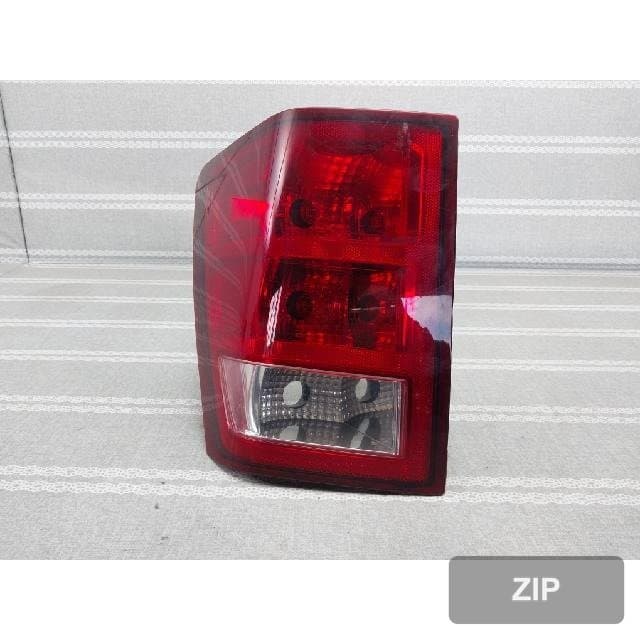 Jeep Grand Cherokee 2005 — фонарь задний левый 55156615AF