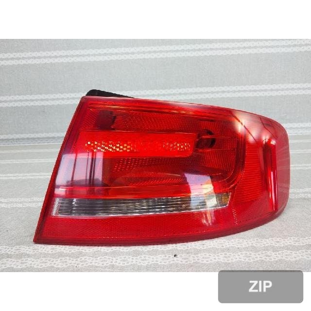 Audi A4 2009 — задний фонарь правый