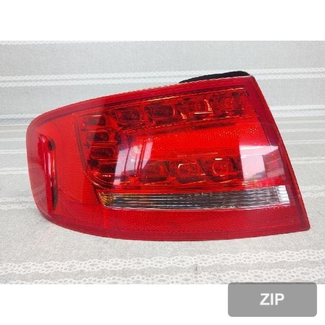 Audi A4 2008 — задний фонарь левый