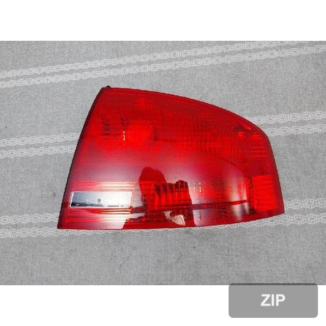 Audi A4 2007 — задний фонарь правый
