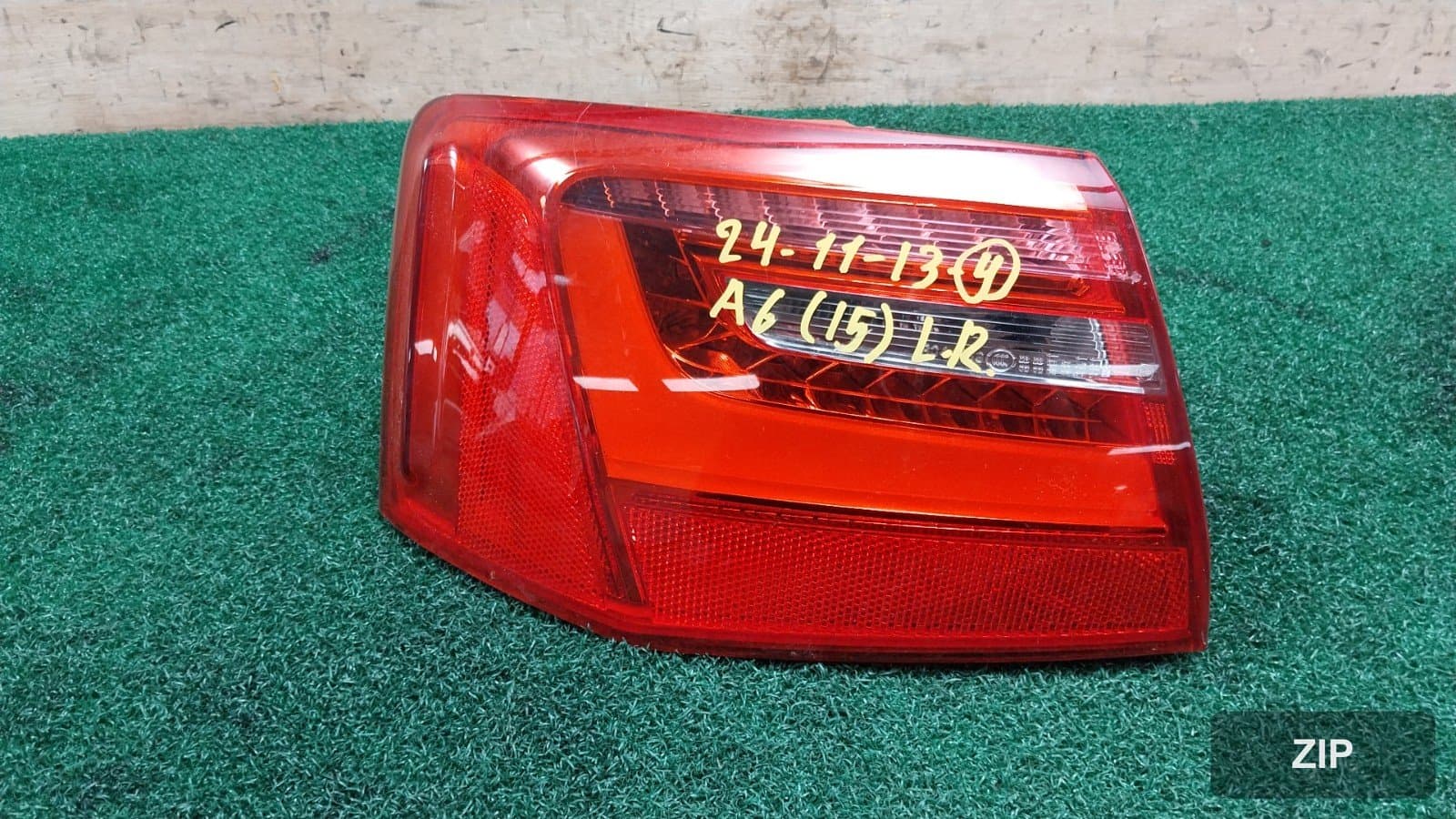 Audi A6 45 TDI Quattro 2015 — задний фонарь левый
