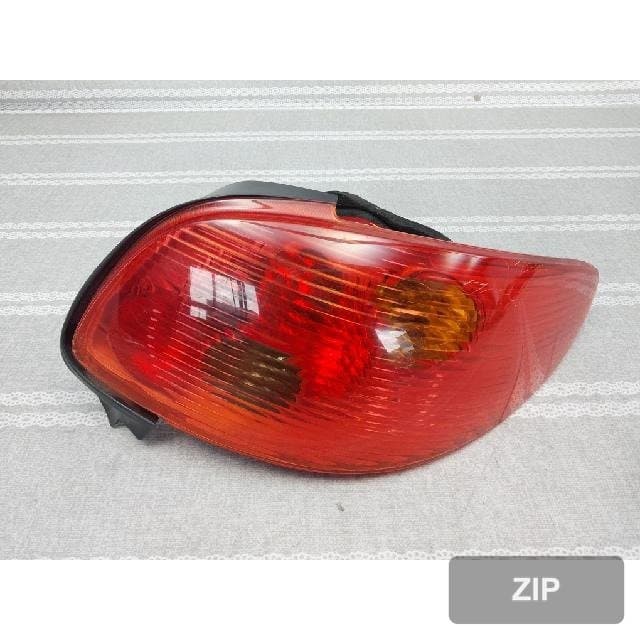 Peugeot 206 CC 2006 — задний фонарь правый