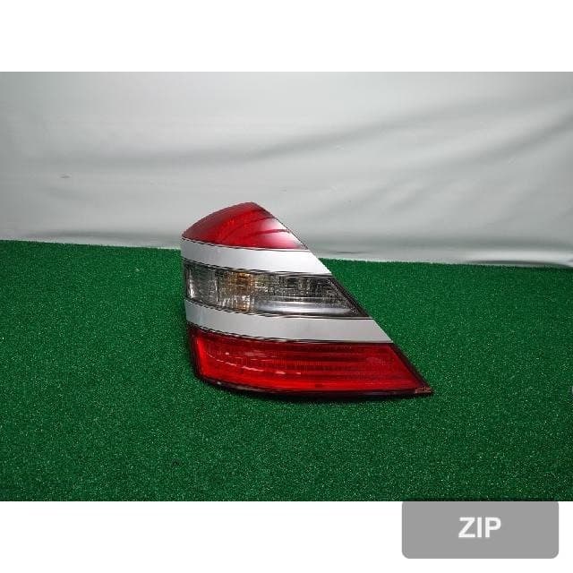 Mercedes-Benz S350L 2008 — задний фонарь левый A221 820 0164
