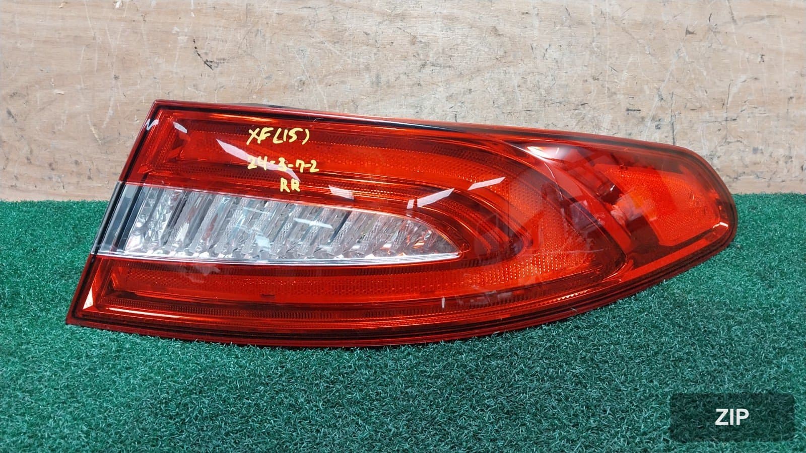 Jaguar New XF 30d 2015 — задний фонарь правый CX2313404AD