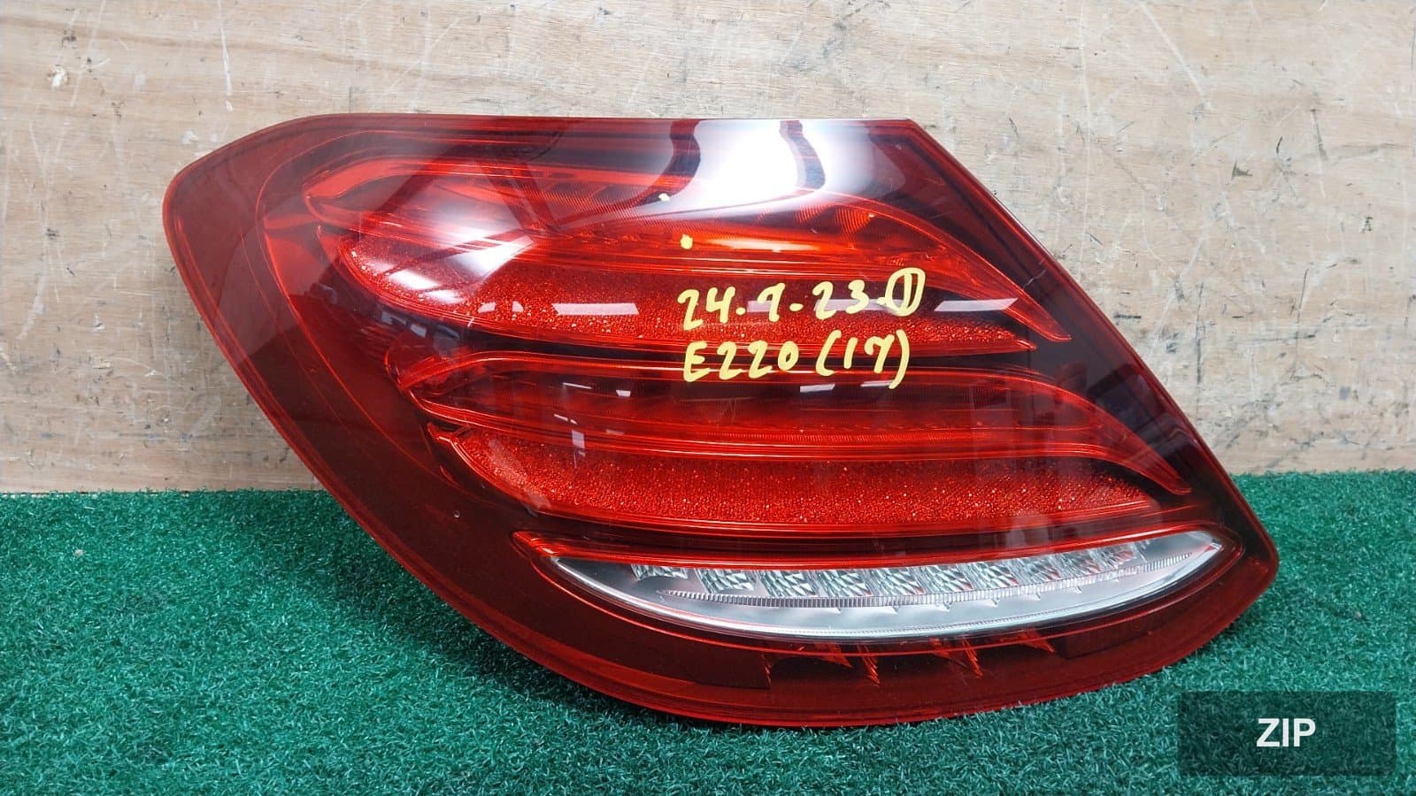 Mercedes-Benz E220d 4MATIC Exclusive 2017 — задний фонарь левый A2139067700