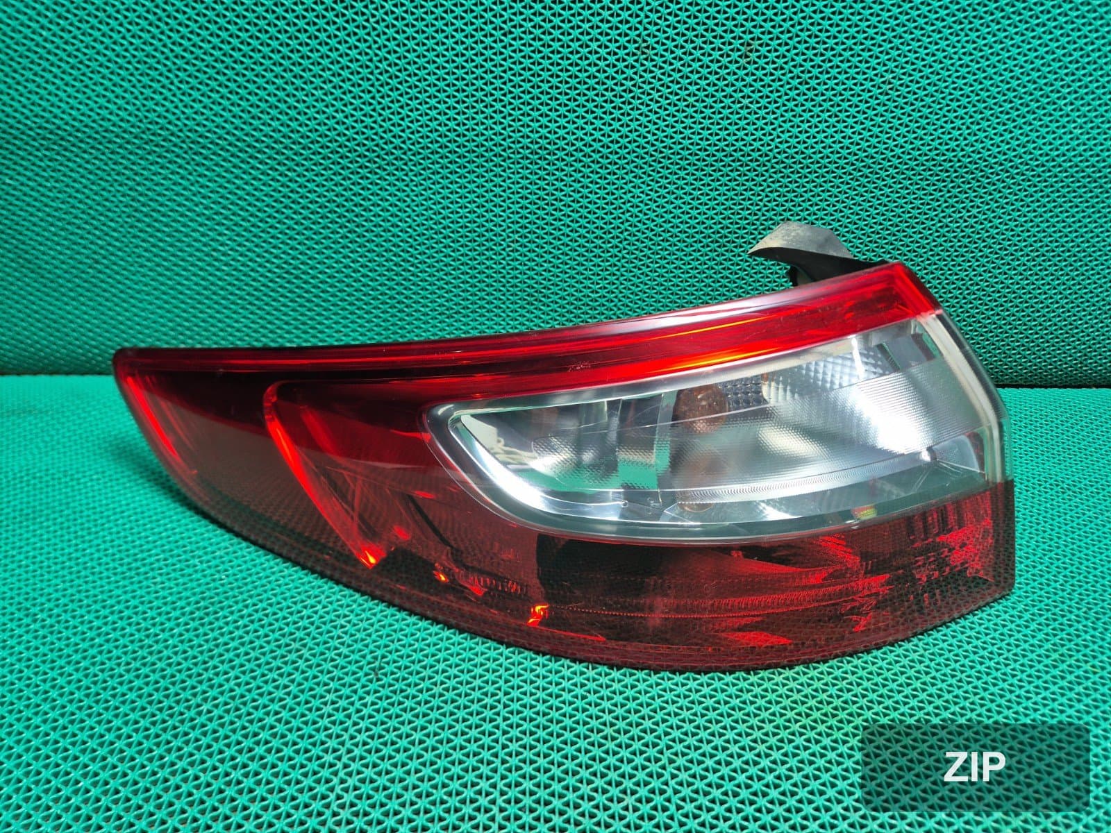Renault Samsung New SM3 2011 — задний фонарь левый 265550016R