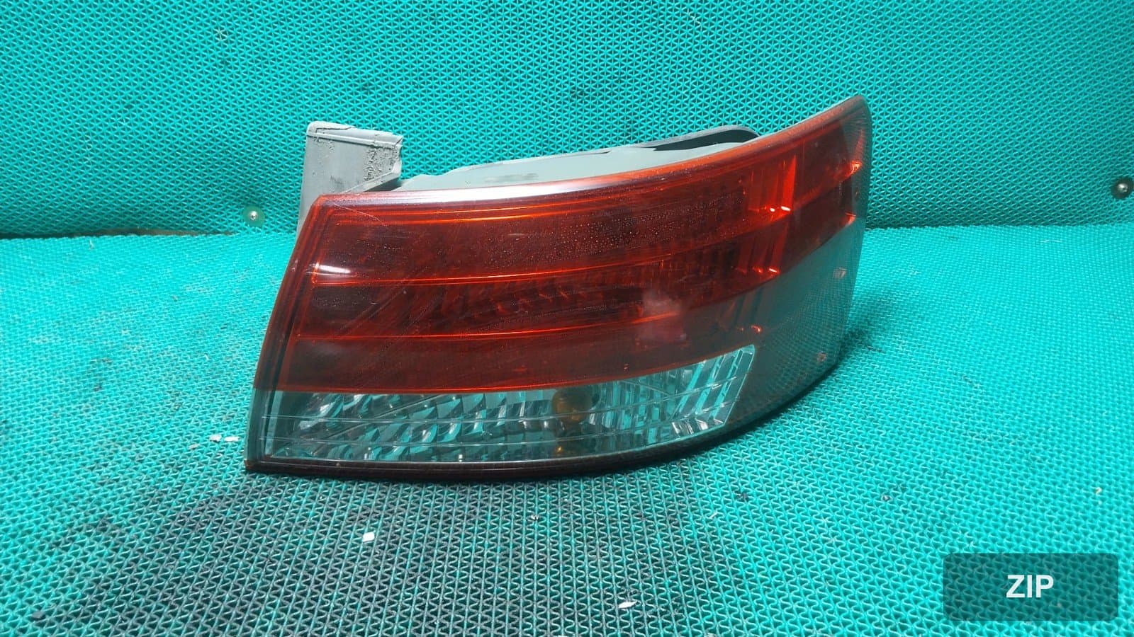 Hyundai NF Sonata 2005 — задний фонарь правый 924023K000