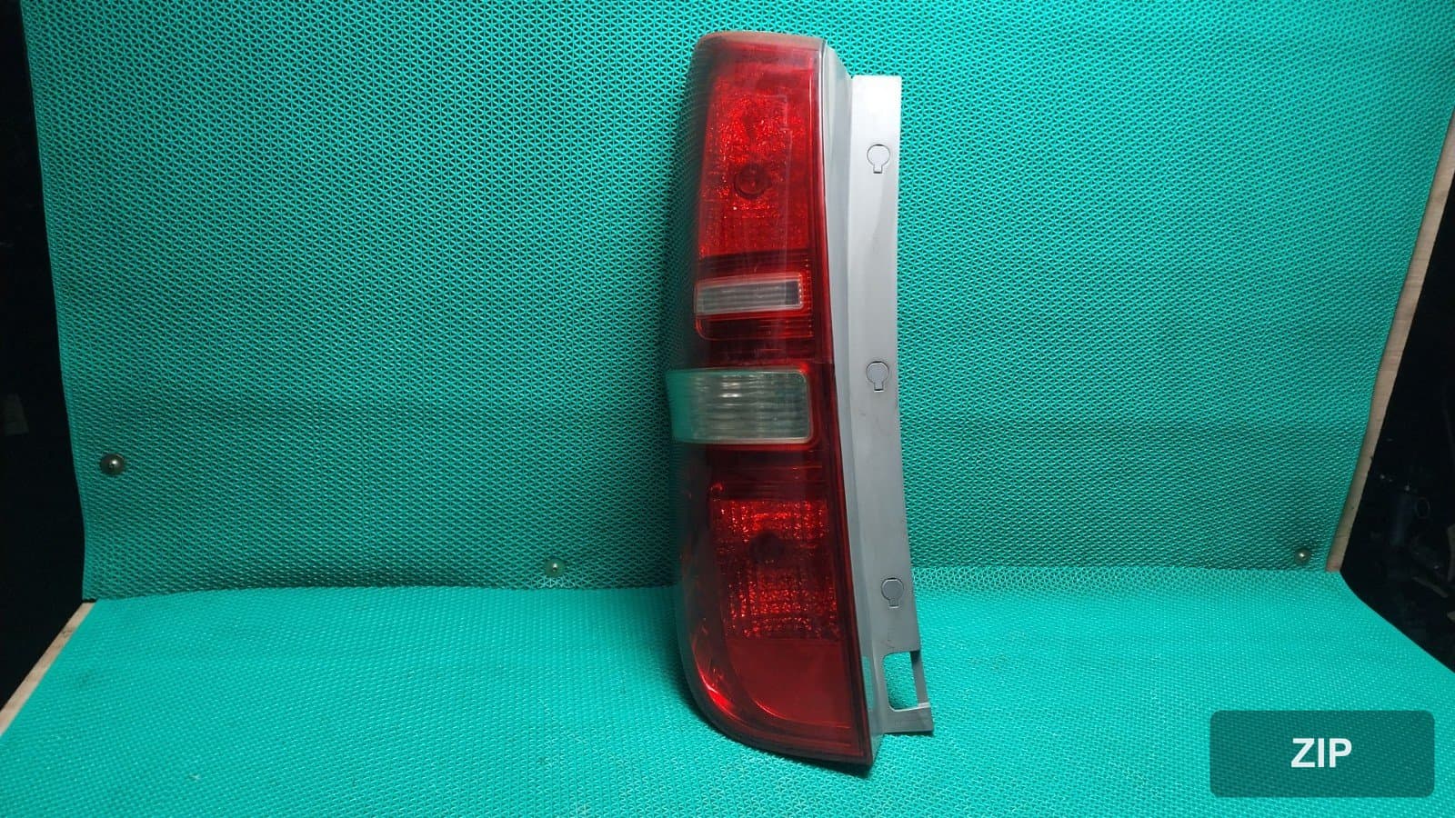 Hyundai Grand Starex 2009 — фонарь задний левый 924014H000