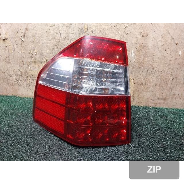 Kia Mohave 2008 — задний фонарь левый 924012J100