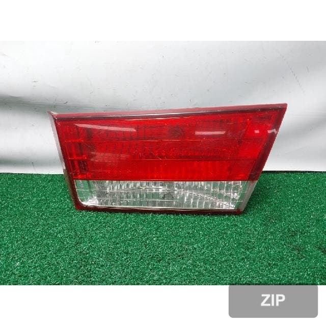 Hyundai NF Sonata 2006 — накладка крышки багажника правая