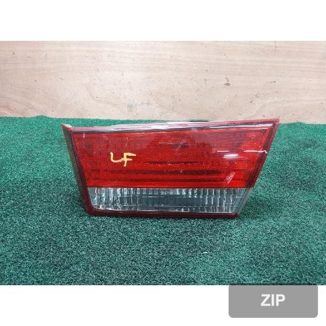 Hyundai NF Sonata Transform 2007 — наличник крышки багажника правый с фонарём 92404-3K0