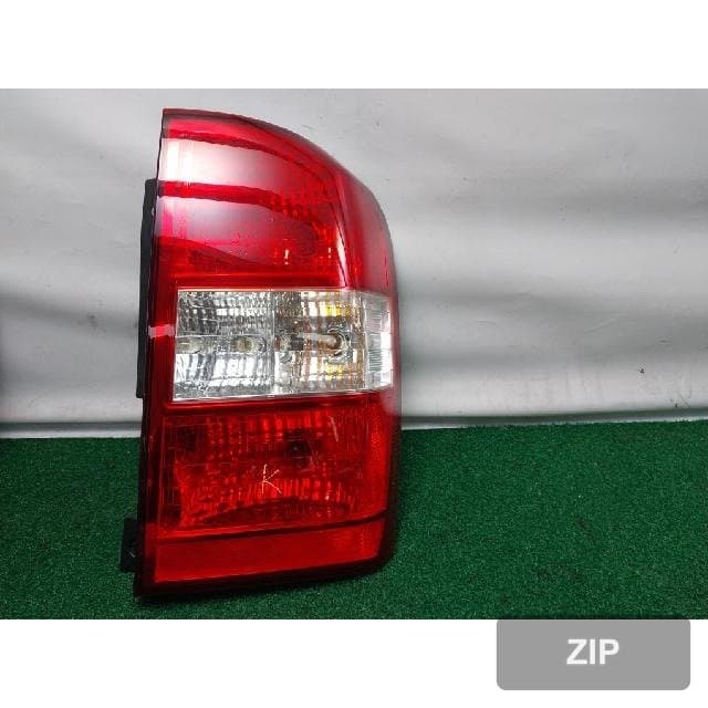 Kia Grand Carnival 2007 — задний фонарь правый 92402-4D1