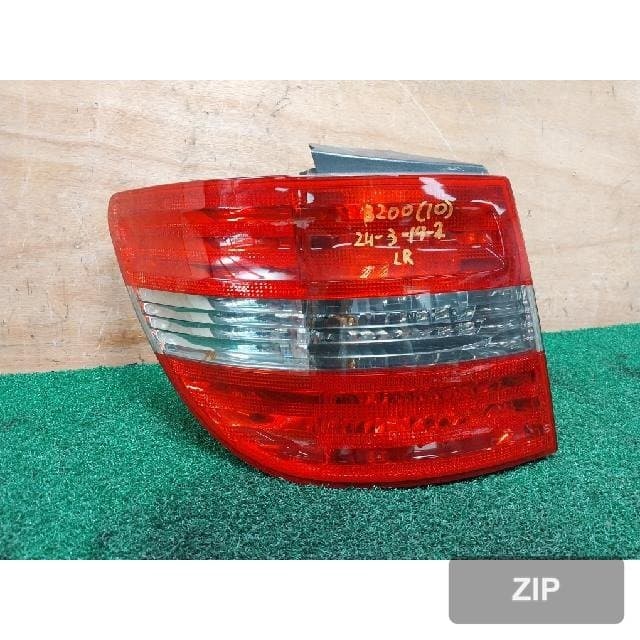 Mercedes-Benz B200 2010 — задний фонарь левый A1698202564