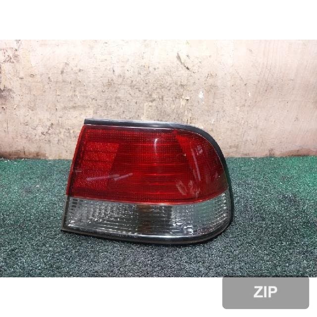 Renault Samsung SM5 SM520 2003 — задний фонарь правый 53802510