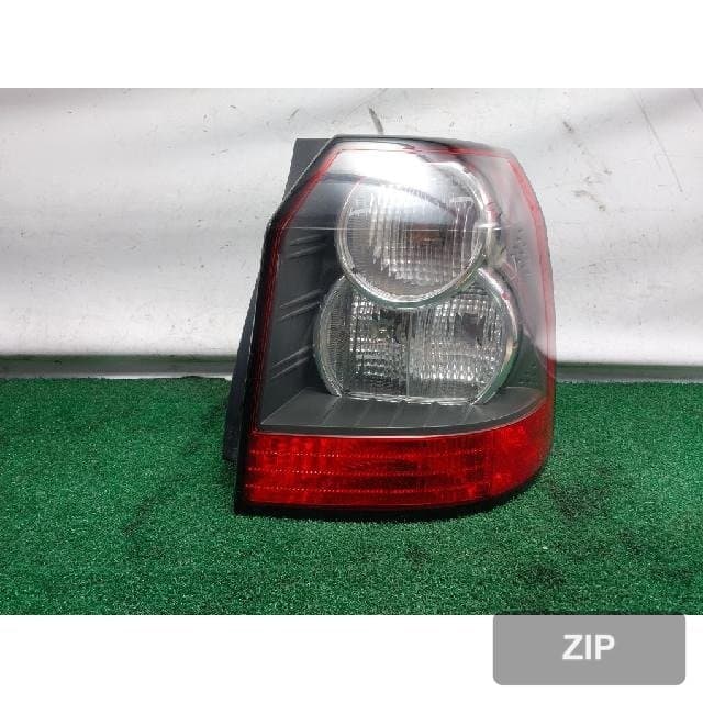 Land Rover Freelander2 2012 — задний фонарь правый (комбинированный)