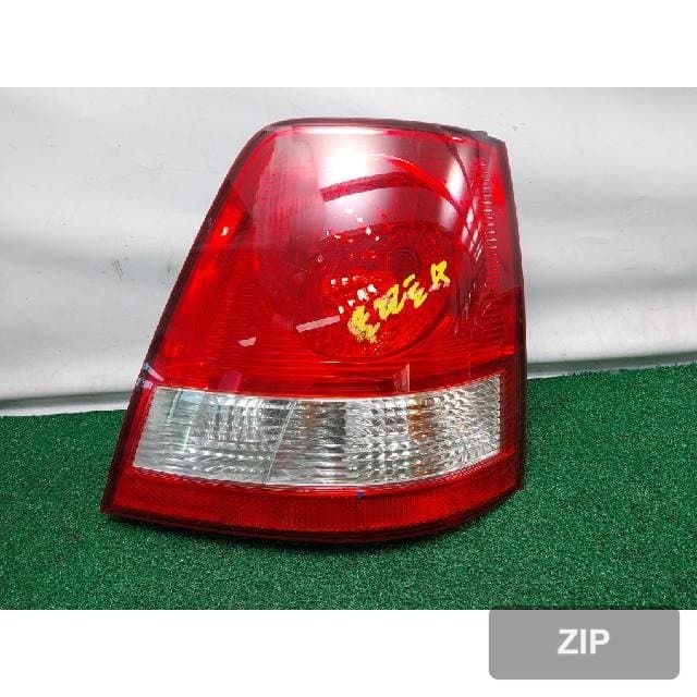Kia Sorento 2005 — задний фонарь правый
