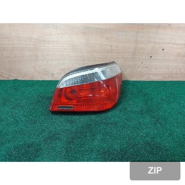 BMW 523i sedan 2007 — задний фонарь правый, пассажирский 7 165 738