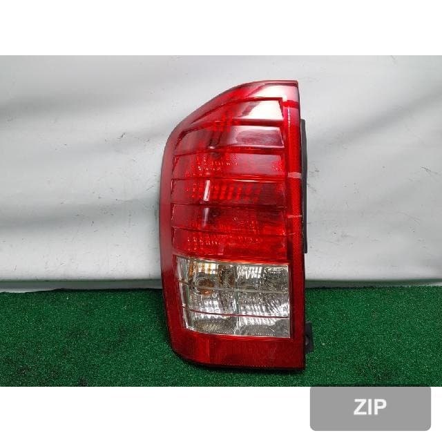 Kia Grand Carnival 2010 — задний фонарь правый 92403-4J0