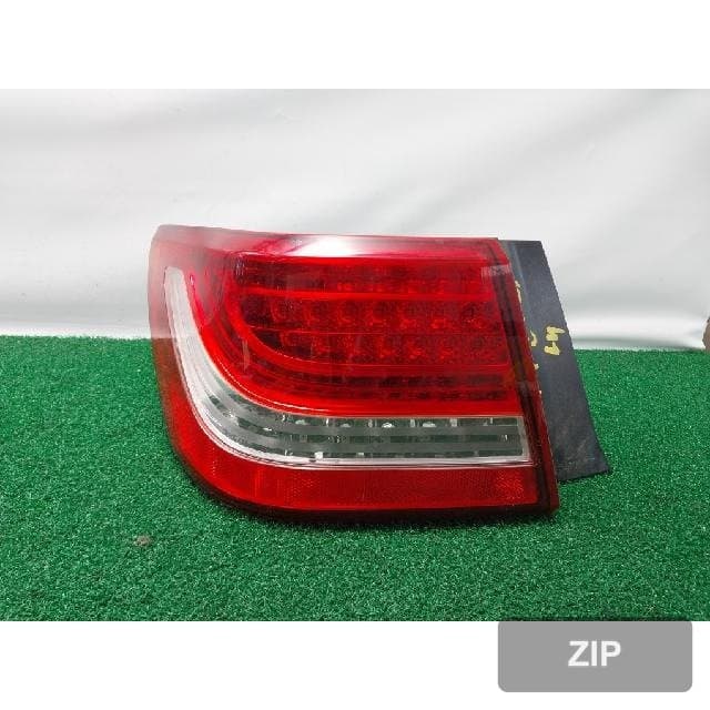 KG모빌리티 Chairman H New Classic 2011 — задний фонарь левый