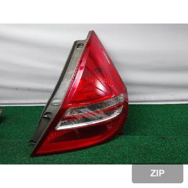 Hyundai i30 2009 — задний фонарь правый 924022L000