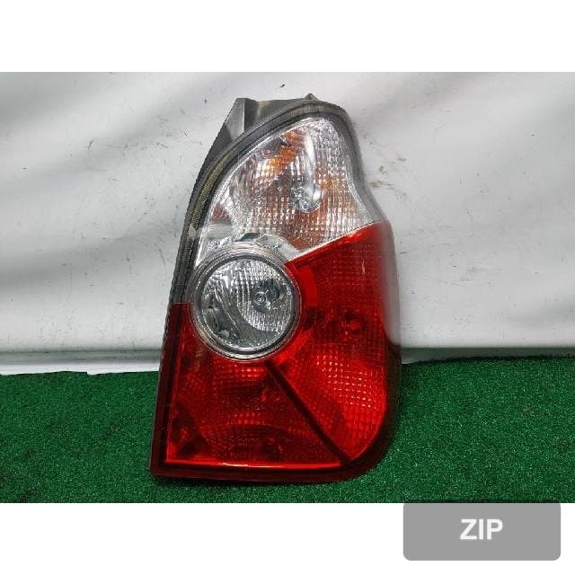 Hyundai Terracan 2006 — задний фонарь правый