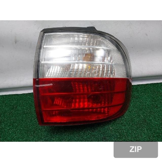 Hyundai Starex 2007 — задний фонарь правый 92402-4A6