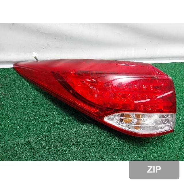 Hyundai i40 2012 — задний фонарь левый 92401-3Z0