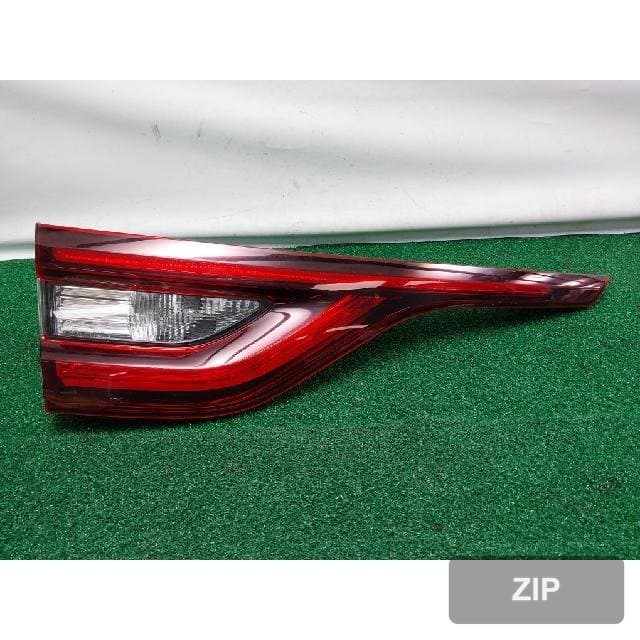 Renault Samsung QM6 2019 — накладка крышки багажника левая 26555-0524R
