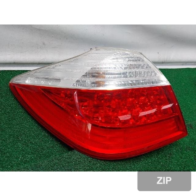 Hyundai Genesis 2010 — задний фонарь левый 92401-3M0