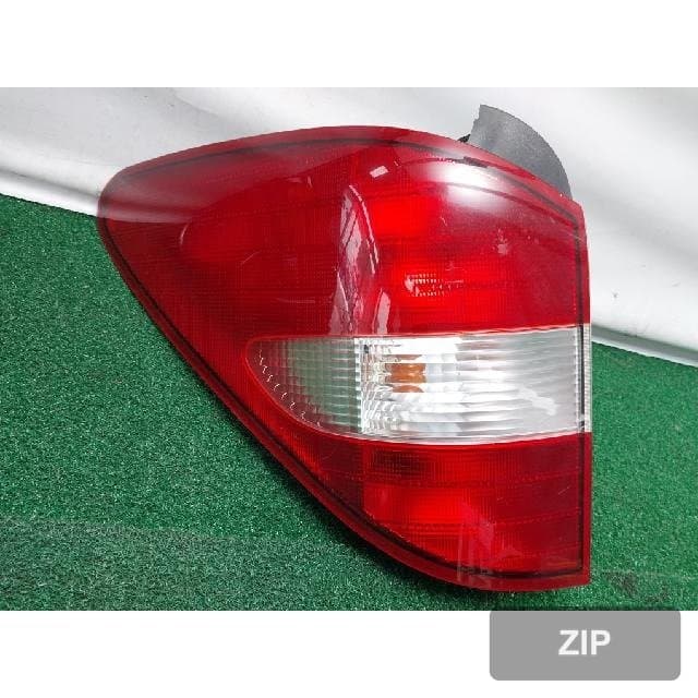 KG모빌리티 Rodius 2005 — фонарь задний левый 83601-21