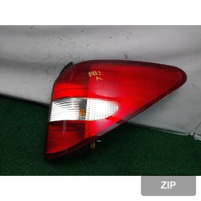 KG Mobility (Ssangyong) Rodius 2005 — задний фонарь правый (пассажирский)