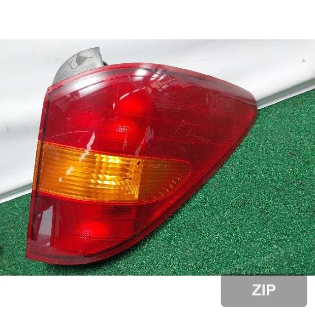 KG모빌리티 (쌍용) New Rodius 2009 — задний фонарь правый 83602-21