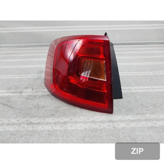 Volkswagen Jetta 2013 — фонарь задний левый