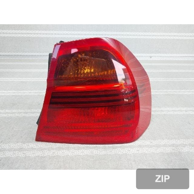 BMW 320d sedan 2007 — задний фонарь правый