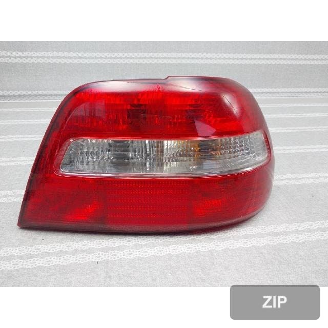 Volvo S40 T4 2003 — задний фонарь правый