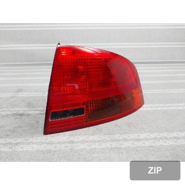Audi New A4 2007 — задний фонарь правый (соответствие оригинала 8E5 945 096)