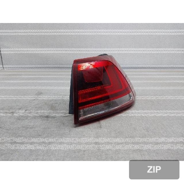 Volkswagen Golf 2013 — задний фонарь правый 5G0 945 096 H