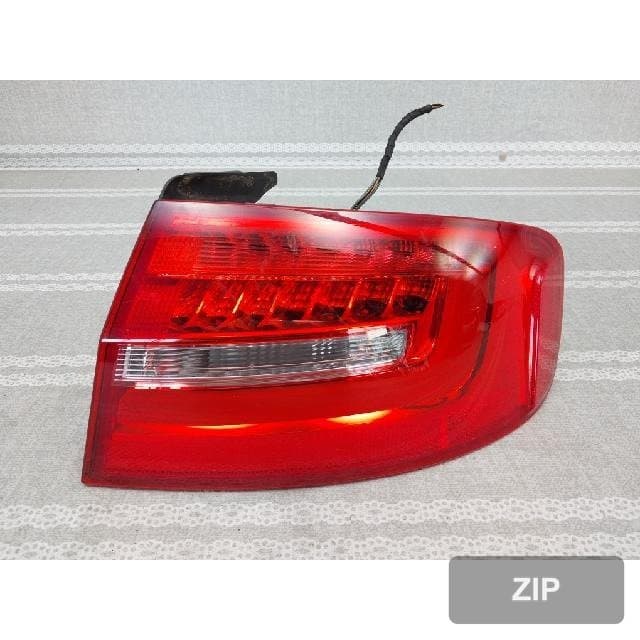 Audi A4 2013 — задний фонарь правый