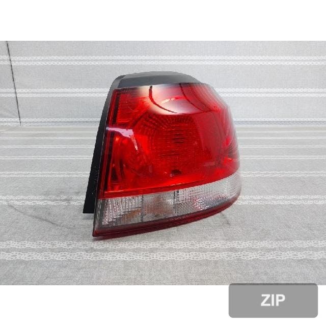 Volkswagen Golf 2010 — задний фонарь правый