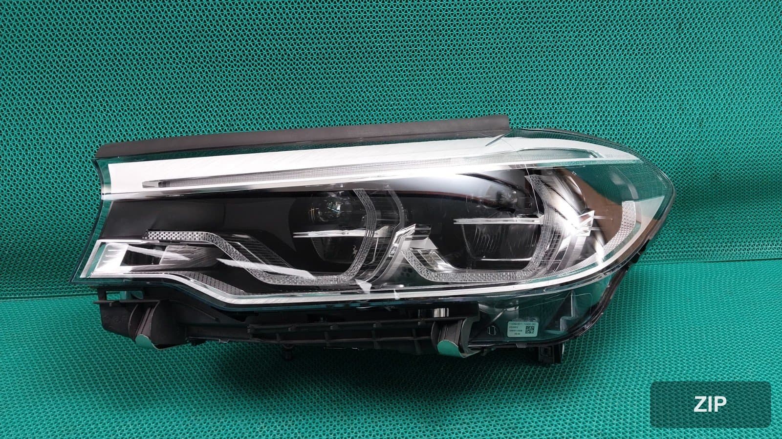 BMW 520d Luxury Plus 2020 — фара левая 721496106