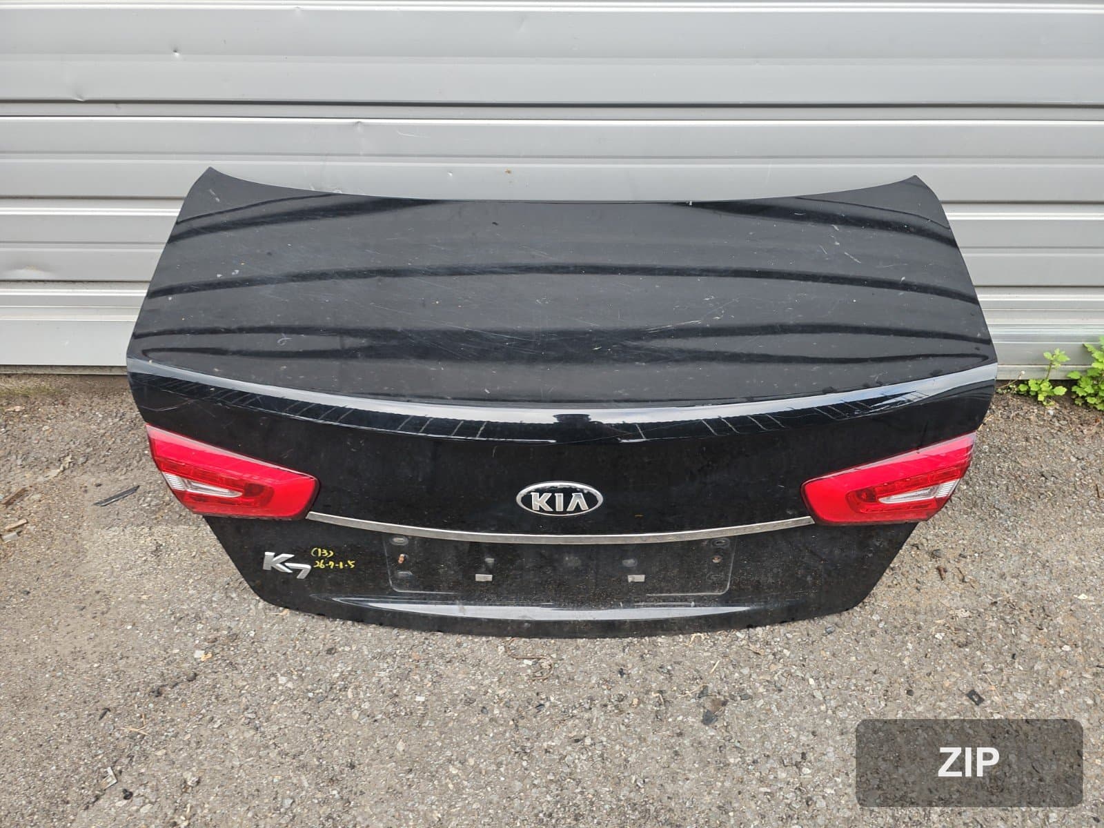 Kia новый K7 2013 — крышка багажника