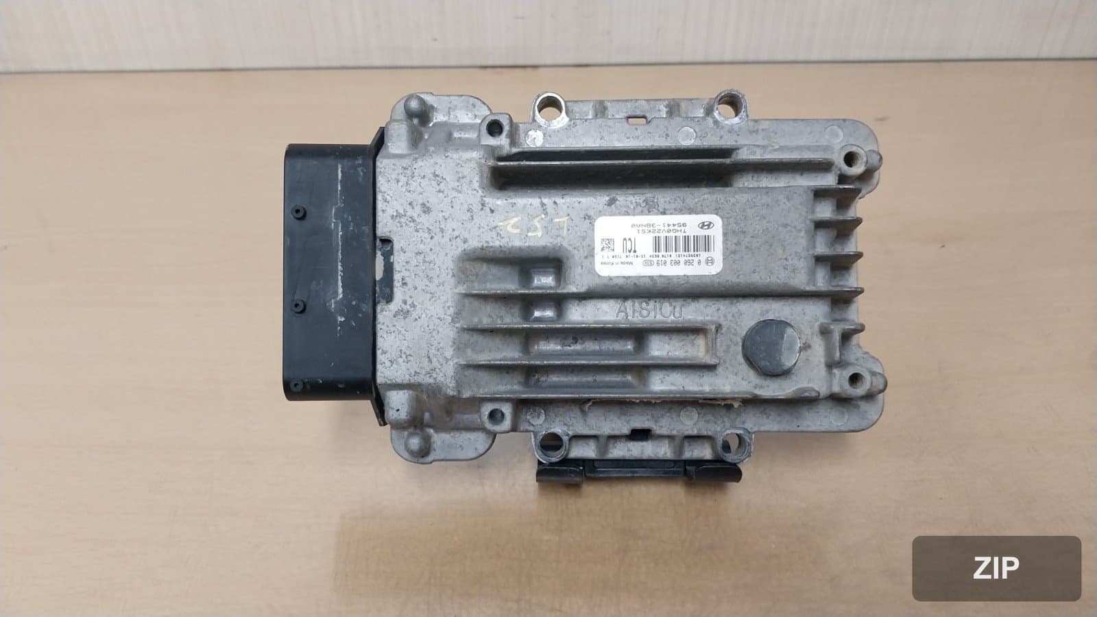 Hyundai Grandeur HG 2015 — TCU 954413BNA0