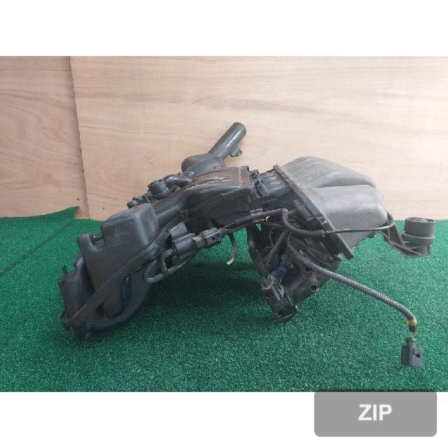 Volkswagen New Beetle 2000 — впускной коллектор 06A 433 204