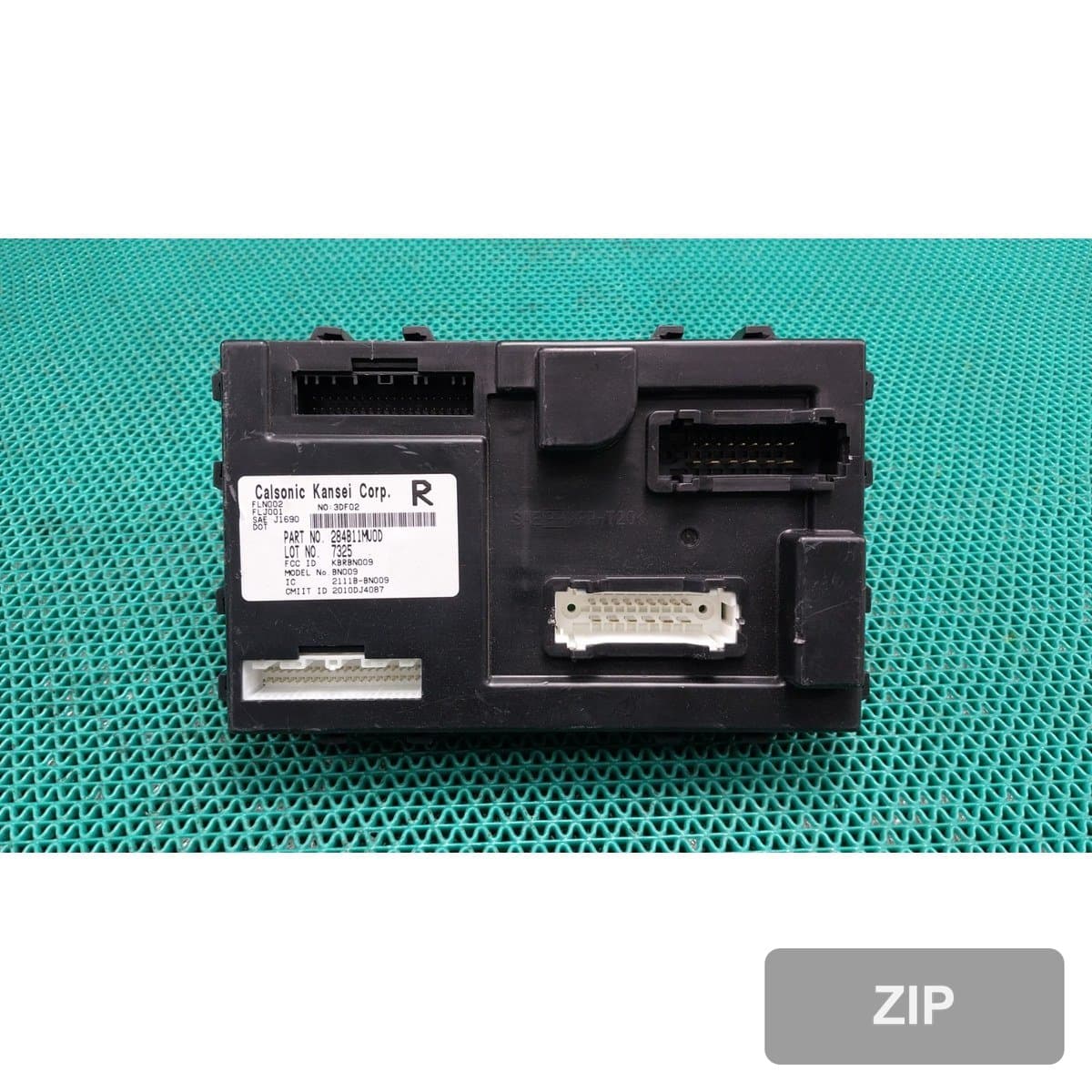 INFINITI Q70 3.7 AWD 2017 — модуль BCM 284B11MU0D