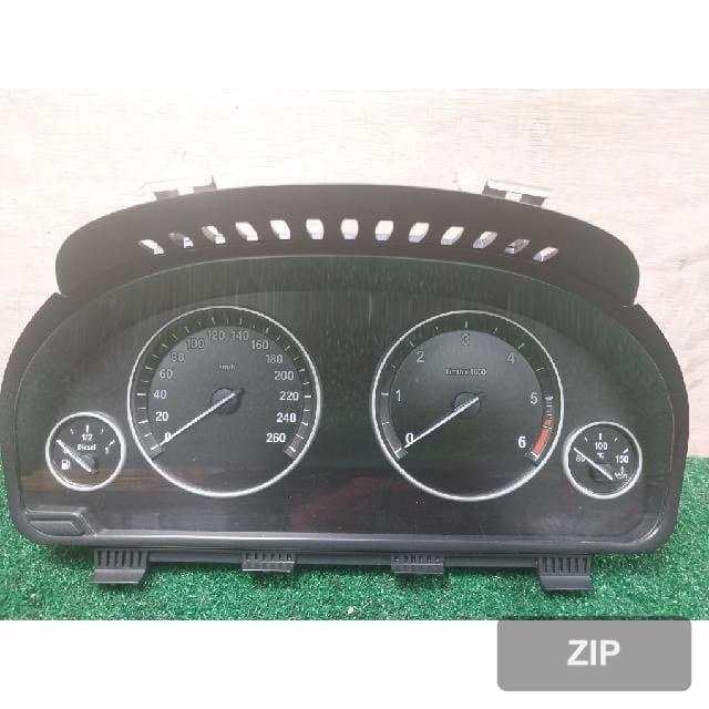 BMW X Drive 20d M Sports 2012 — панель приборов 9285195-01