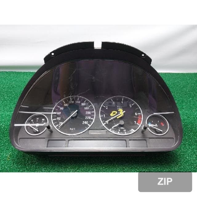 BMW 520d 2003 — панель приборов 6 914 885