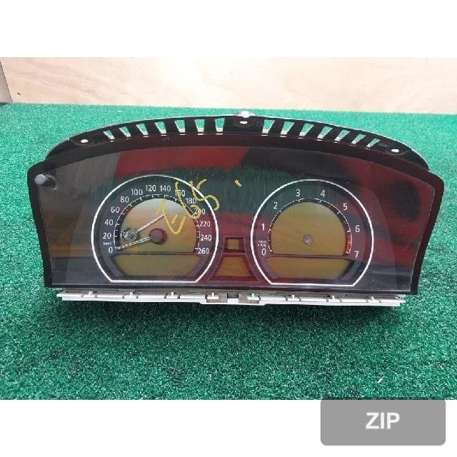 BMW 730Ld 2003 — панель приборов