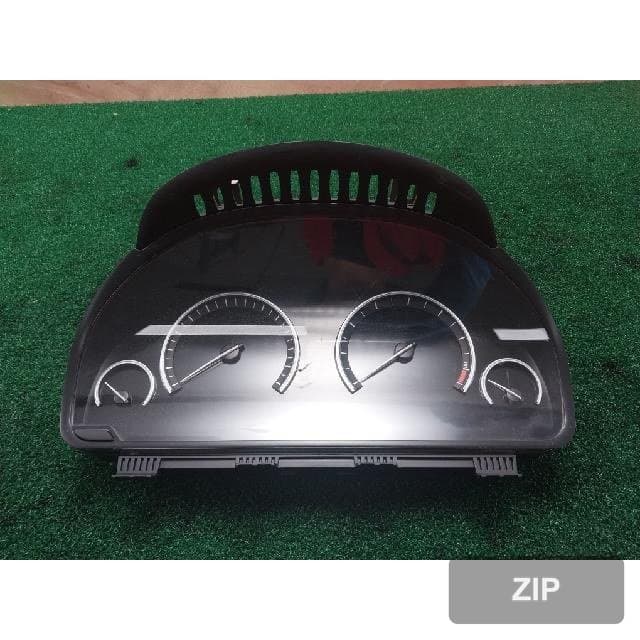 BMW 740Li 2010 — панель приборов 6210-9 232 940-01