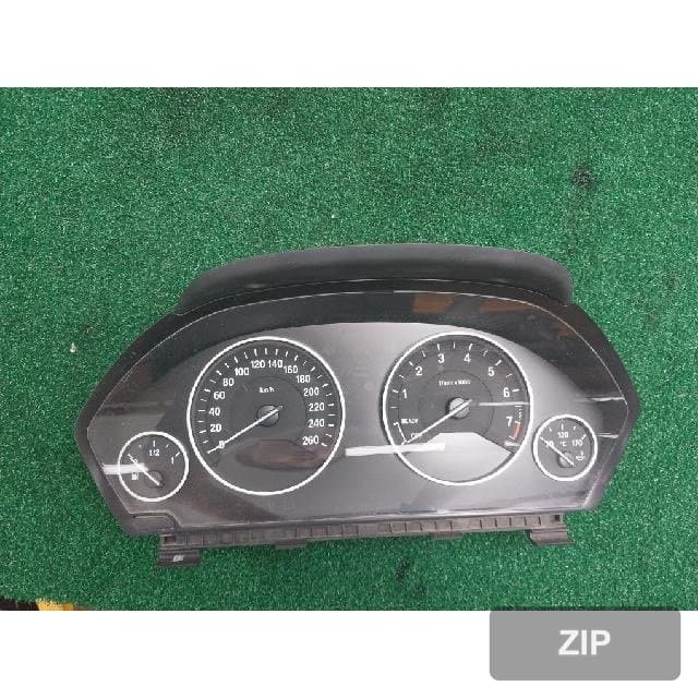 BMW 320d 2013 — панель приборов 9311389-01